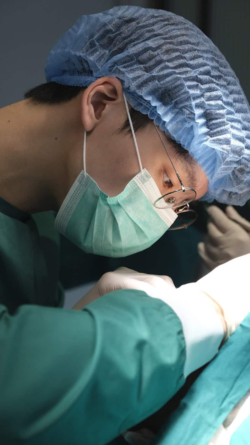 Close-up of hair transplant with DHI micrograft